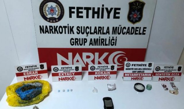 Uyuşturucu partisi yapılan eve operasyonda 3 tutuklama