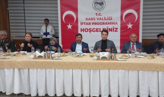 Vali Öksüz'den, şehit yakınları ve gazilere iftar