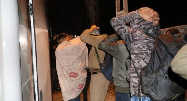Van'da 20 kaçak göçmen ile 2 organizatör yakalandı