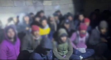 Van'da 33 kaçak göçmen yakalandı, 2 organizatör tutuklandı
