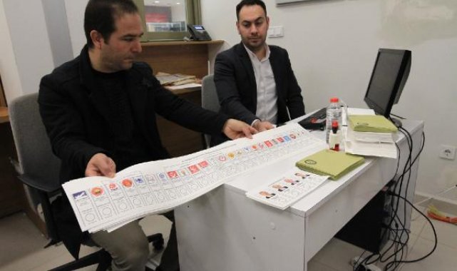 Van'ın Kapıköy Sınır Kapısı'nda oy kullanma işlemleri başladı