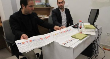 Van'ın Kapıköy Sınır Kapısı'nda oy kullanma işlemleri başladı