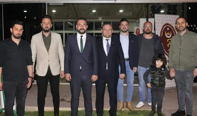 Veteriner hekimler depremzedeler için iftarda buluştu