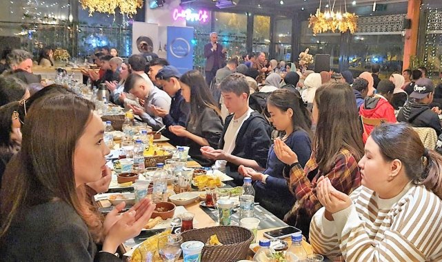 Yabancı öğrenciler gönül sofrasında buluştu