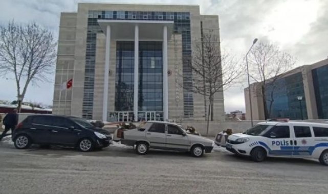Yakalanıp, Türkiye'ye getirilen FETÖ üyesi tutuklandı