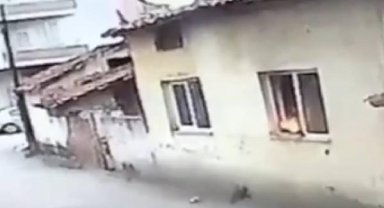 Yalnız yaşadığı evde çıkan yangında hayatını kaybetti