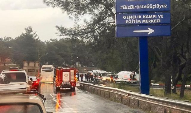 Yan yatan midibüsten dua kitabı ile orucunu açacağı ekmeğini aldı; 7 yaralı