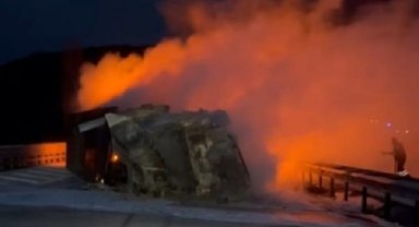 Yanan TIR'da ölen 2 kişinin kimlikleri belirlenmeye çalışılıyor