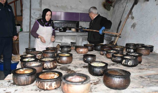 Yapımı 8 saat sürüyor, hazır olunca kaleden davul çalınıyor