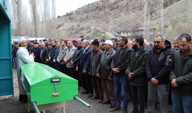 Yelkıran Mahalle eski muhtarı son yolculuğuna uğurlandı