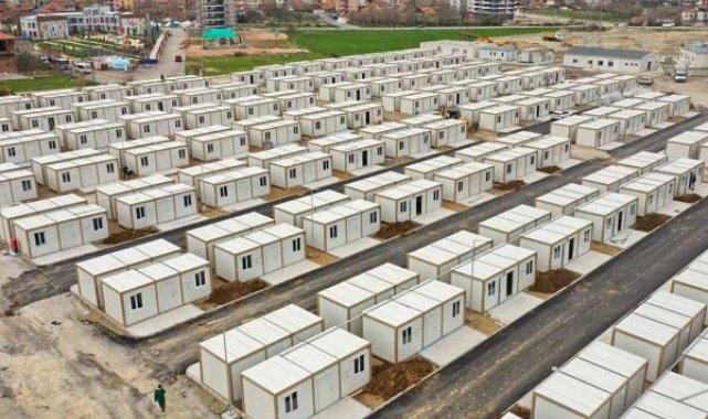 Yerli üreticiden deprem bölgesine günlük 70 konteyner sevkiyatı