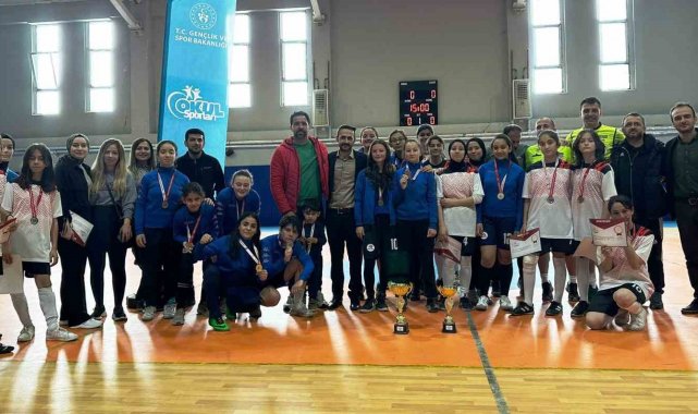 Yıldızlar futsalda şampiyonlar belli oldu