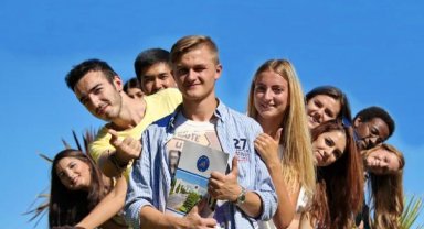 YÖK'ten lisans ve lisansüstü öğrencilerinin burslarına zam