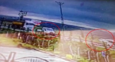 Yol çalışması yapan işçilere hafif ticari araç çarptı: 3 ölü, 1 yaralı