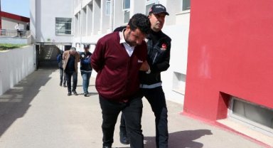 Yolcusuz otobüsten 100 kilo esrar çıktı