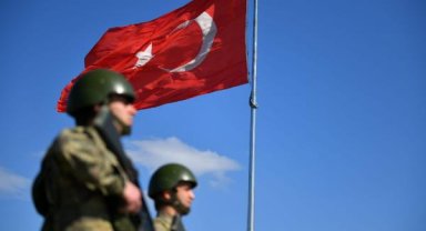 Yunanistan sınırında 1'i PKKKCK mensubu 3 kişi yakalandı