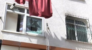 Zeytinburnu'nda sosyal medyaya video çekerken evi yaktı; Can pazarı yaşandı