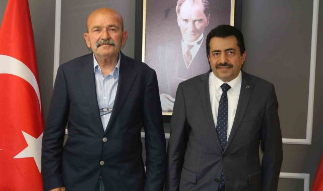 Zırhlıoğlu 10 Nisan Polis Haftası'nı görevi başındaki polislerle kutladı