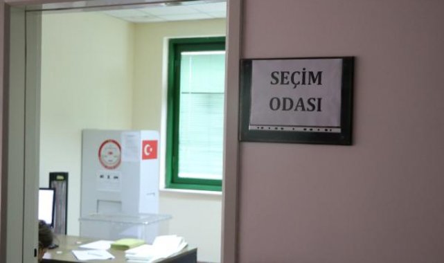 Zonguldak Havalimanı'nda oy kullanma işlemi başladı
