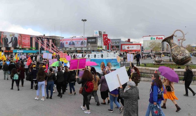 1 Mayıs Erzincan'da kutlandı
