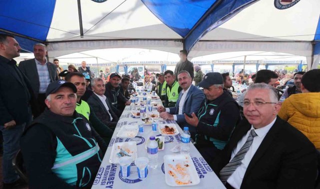 1 Mayıs'ı çalışanları ile kutladı
