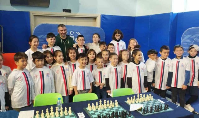 227 sporcu "şah mat" dedi