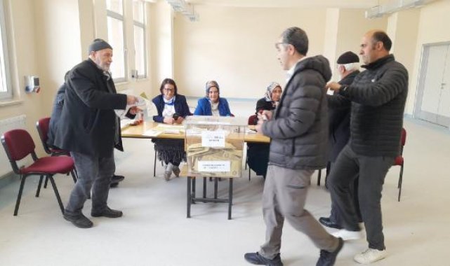 7'nci kez taşınan Yusufeli'de ilk seçim heyecanı