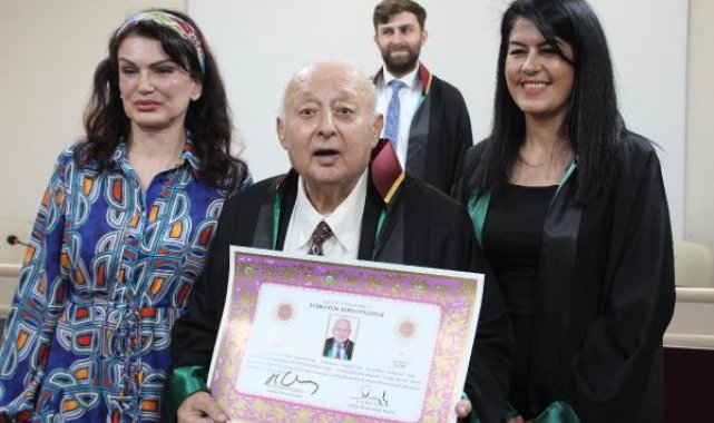 84 yaşında avukat oldu