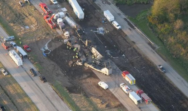 ABD'de 72 araç zincirleme kaza yaptı: 6 ölü, 37 yaralı