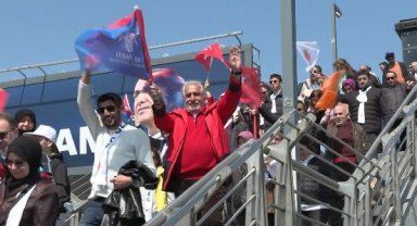 Adalar'dan mitinge vapurla geldiler