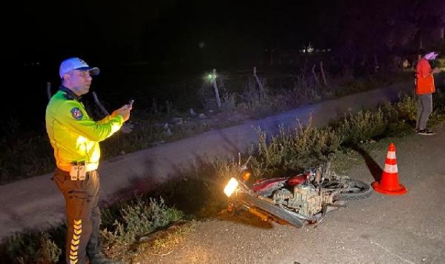 Adana'da, TIR'a arkadan çarpan motosikletli öldü