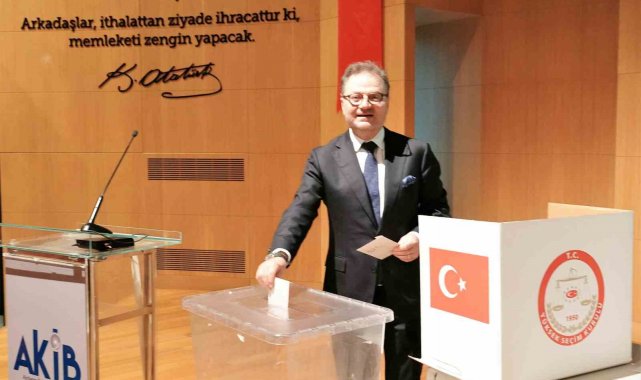 AHKİB'de Başkan Tekin güven tazeledi