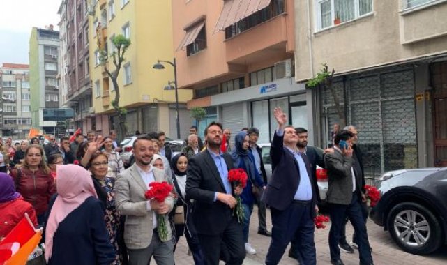 AK Parti İstanbul Milletvekili Adayı Günday, sevgi yürüyüşüne katıldı