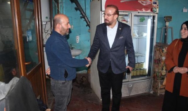 AK Parti İstanbul Milletvekili Adayı Şatıroğlu hal esnafını ziyaret etti