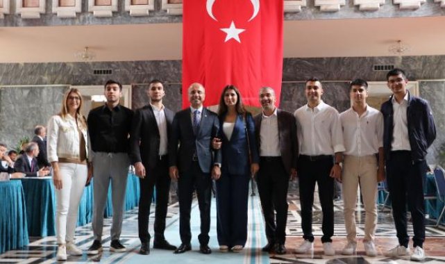 AK Parti'li Akbaşoğlu: Kazanan milletimizin tamamıdır
