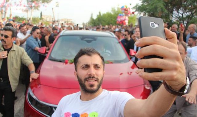 AK Parti'li Çelik: Bütün partilerin tabanındaki vatandaşlarımıza gideceğiz