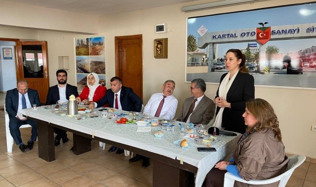 AK Parti'li vekil adayları Atik ve Alagöz, Kartal'da sanayi esnafını ziyaret etti