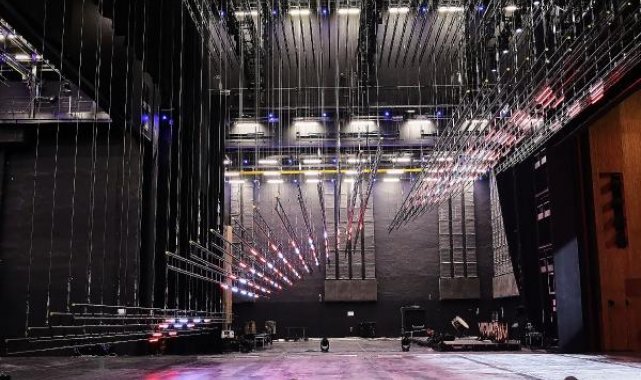 AKM'deki opera salonunun sahne teknolojisi tanıtıldı