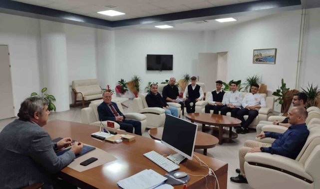 Alanında uzmanlaşmak için Afyonkarahisar'dan Prag'a gidiyorlar