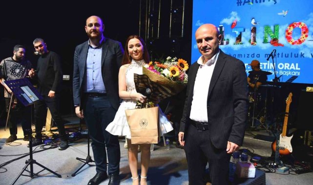 Altınova Gençlik Festivali Nigar Muharrem ve Semicek ile final yaptı