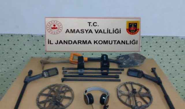 Amasya'da kaçak kazıya suçüstü; 3 gözaltı