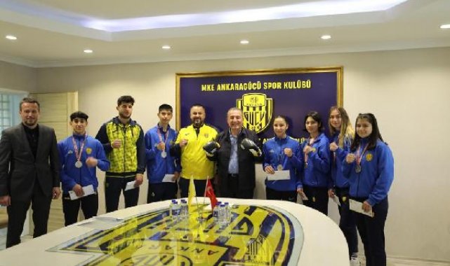 Ankaragücü Boks Takımı'ndan başkan Koca'ya ziyaret