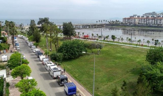 Antalya'da karavanların sokak aralarına park etmesine yasak geliyor