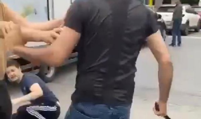 Ataşehir'de demir sopalı trafik kavgası kamerada