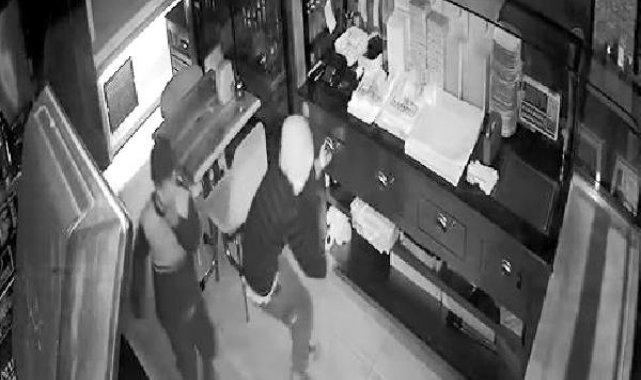 Avcılar'da börekçideki hırsızlık kamerada