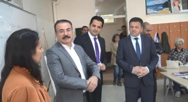 Avcılar'da okuma yazma bilmeyen 490 kişi için okuma seferberliği