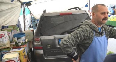 Avcılar'da pazarda cip engeli