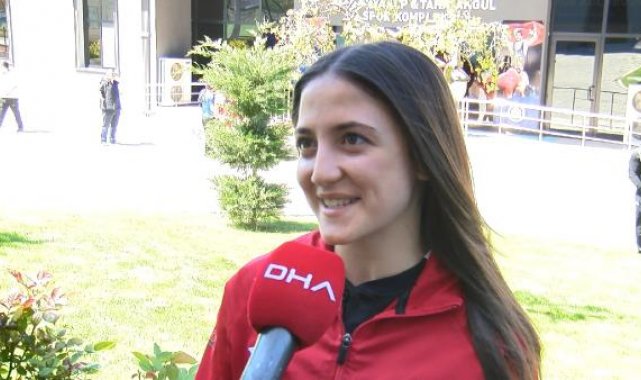 Avrupa şampiyonu halterci Cansu Bektaş: Azerbaycan ve babaannem için başardım