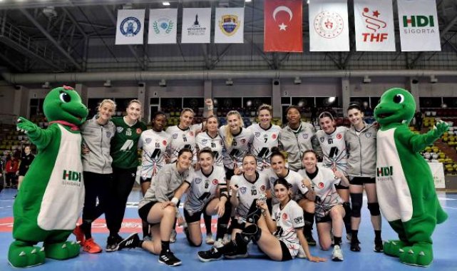 Avrupa şampiyonu Konyaaltı Belediye SK, Türkiye Kupası'nda yarı finale yükseldi
