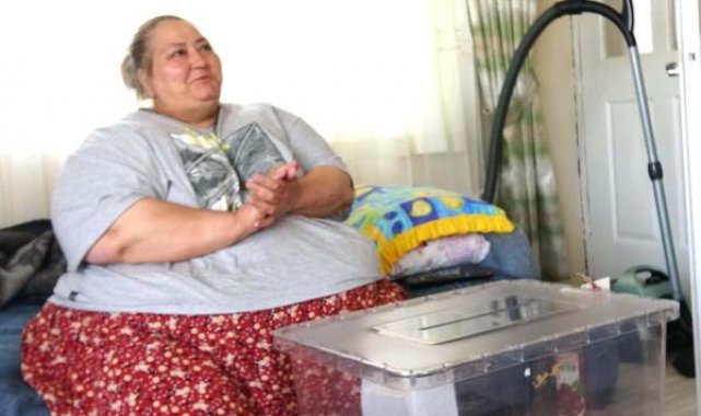 Aydın'da 200 kiloluk kadın ve hastalar oylarını eve gelen sandıkta kullandı
